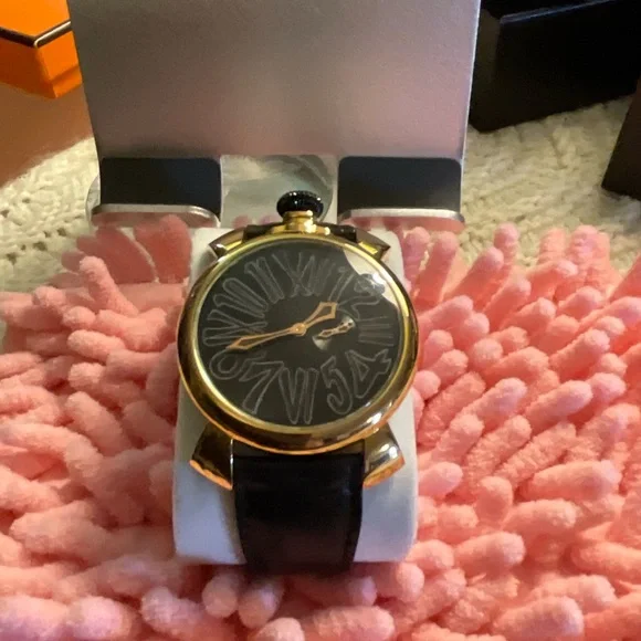 Big face Gaga M watch - Picture 3 of 5